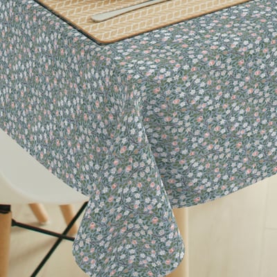 William Morris clover